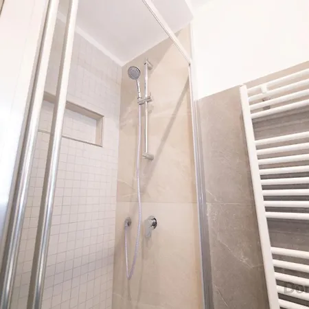 شقة Clara Domus By Domusextra نابولي