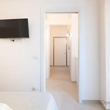 Clara Domus By Domusextra Apartment